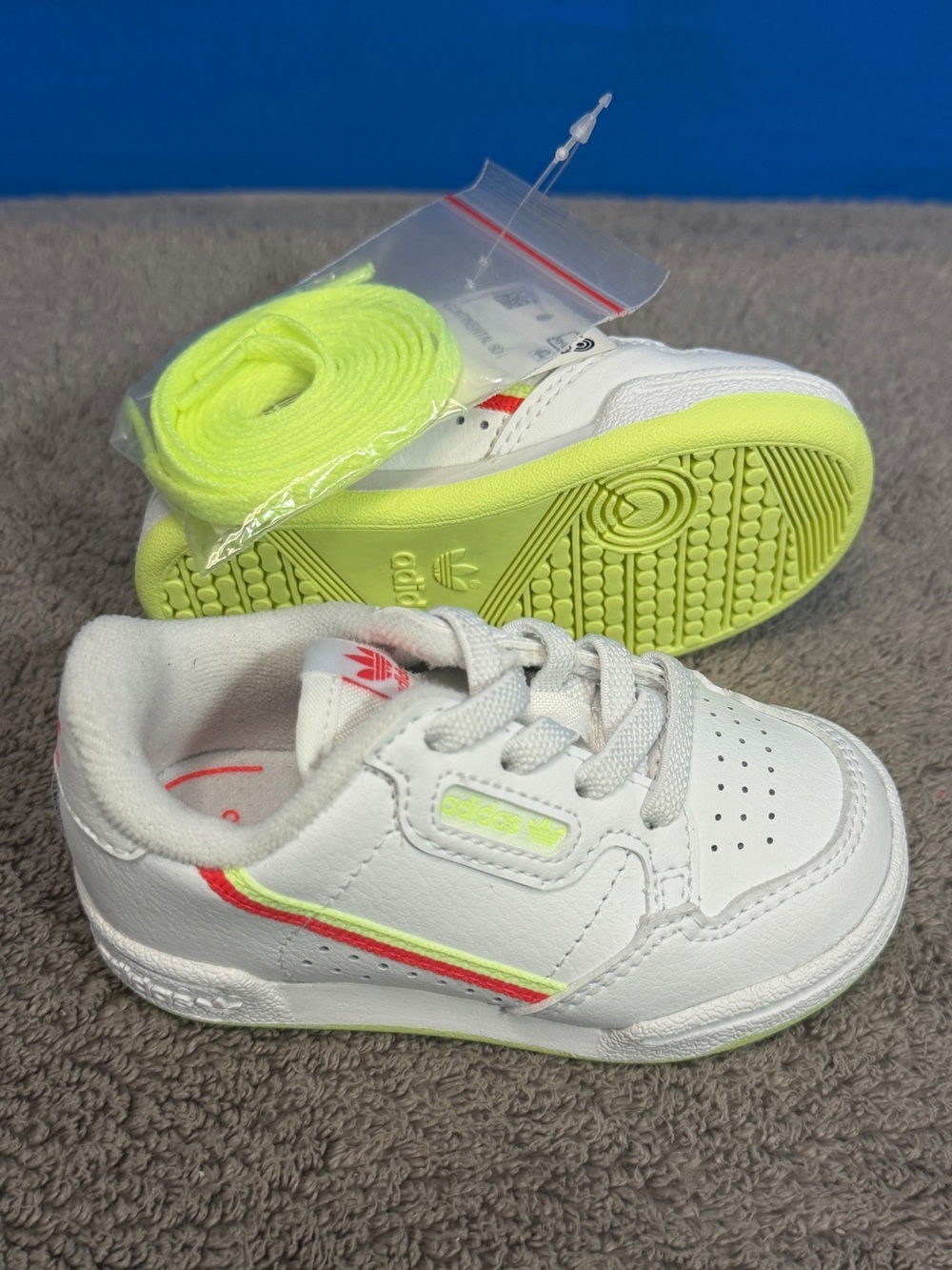Adidas continental 80 td
Brand new